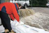 Selbst Löschwasser lässt sich mit FloodSax® zuverlässig eindämmen.